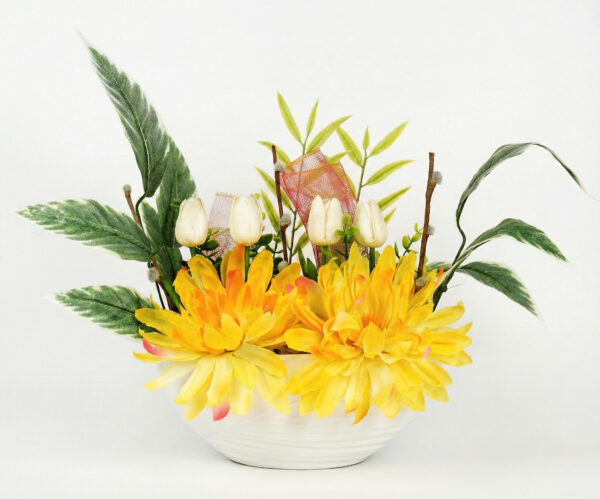 Stroik wielkanocny na cmentarz z baziami w doniczce